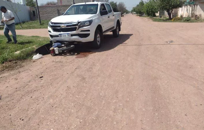 Colisionan Moto Y Camioneta Un Lesionado Las Bre As Post