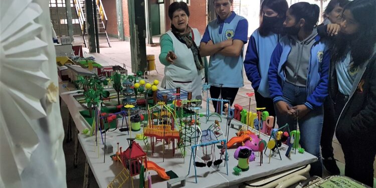 Muestreo de actividades en la Escuela Técnica